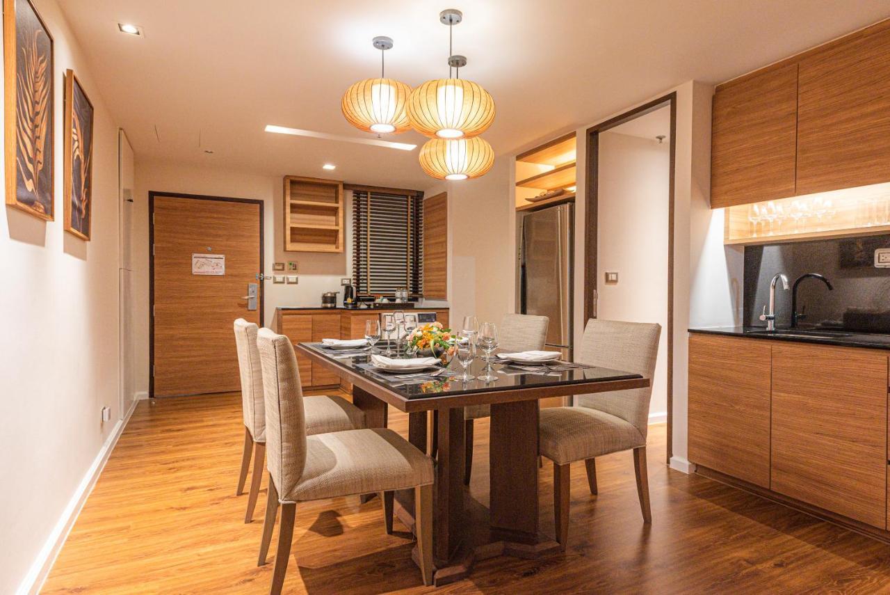 Summit Windmill Golf Suite Hotel At Suvarnabhumi Bangkok Eksteriør billede A modern dining room in a condominium