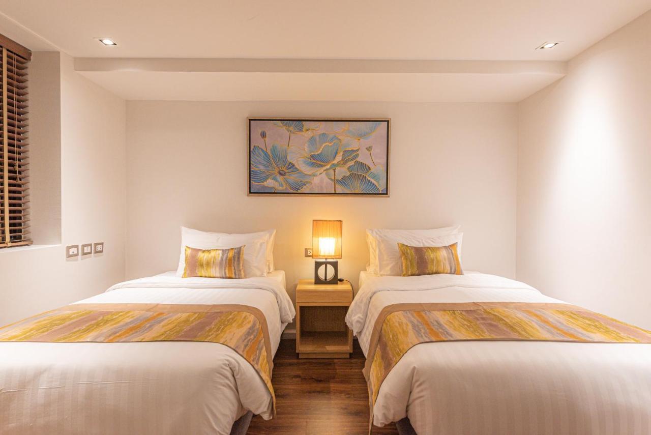 Summit Windmill Golf Suite Hotel At Suvarnabhumi Bangkok Eksteriør billede Deluxe Twin