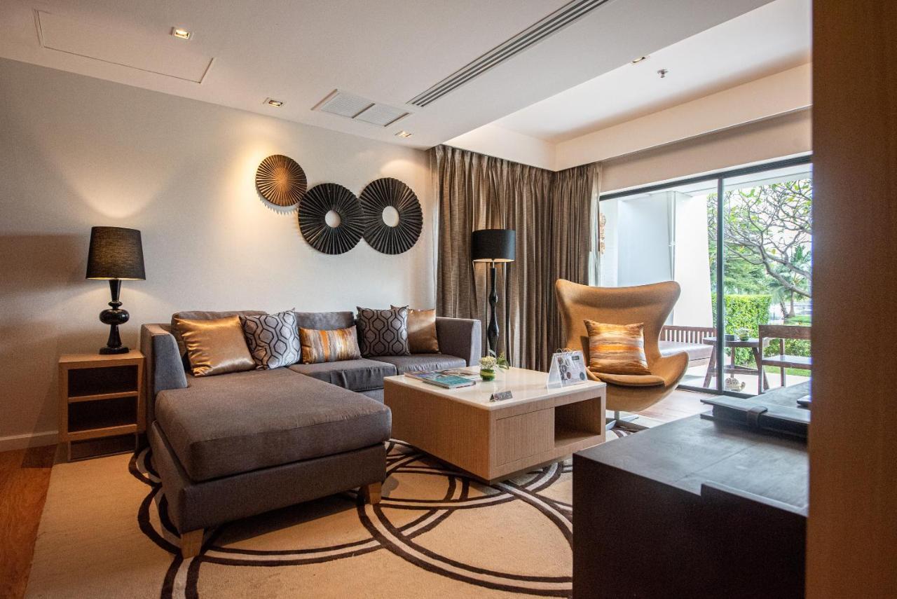 Summit Windmill Golf Suite Hotel At Suvarnabhumi Bangkok Eksteriør billede Living room