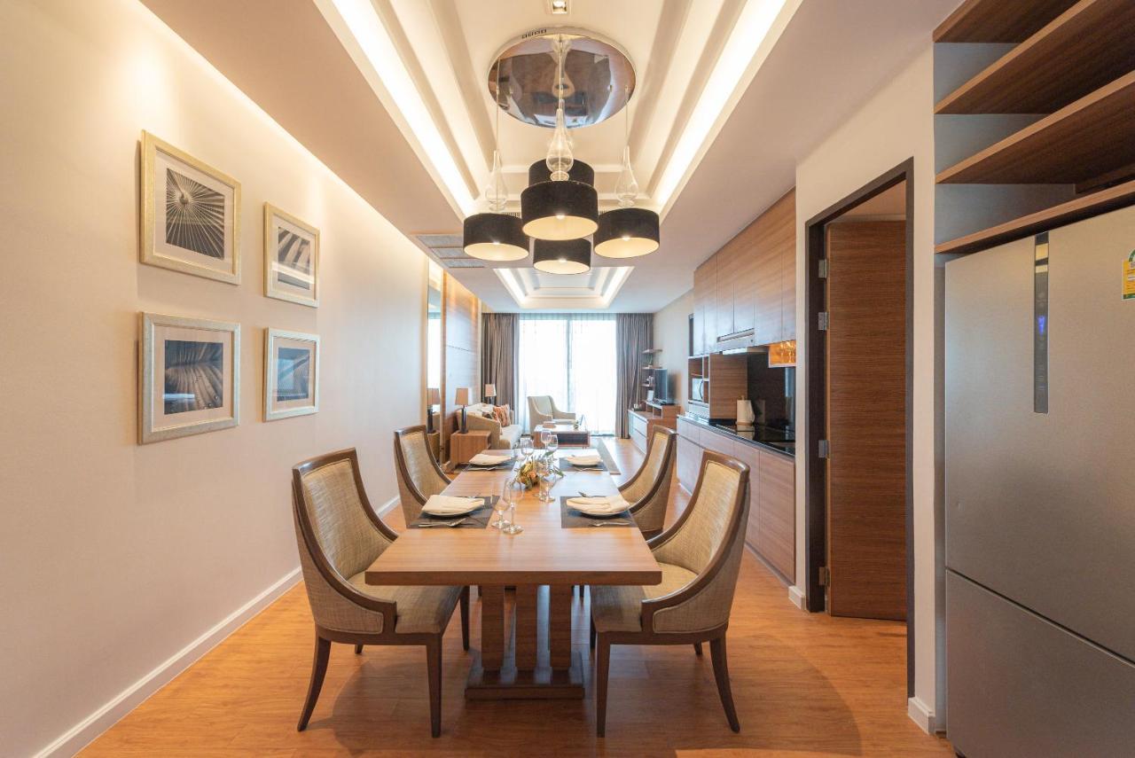 Summit Windmill Golf Suite Hotel At Suvarnabhumi Bangkok Eksteriør billede A dining room
