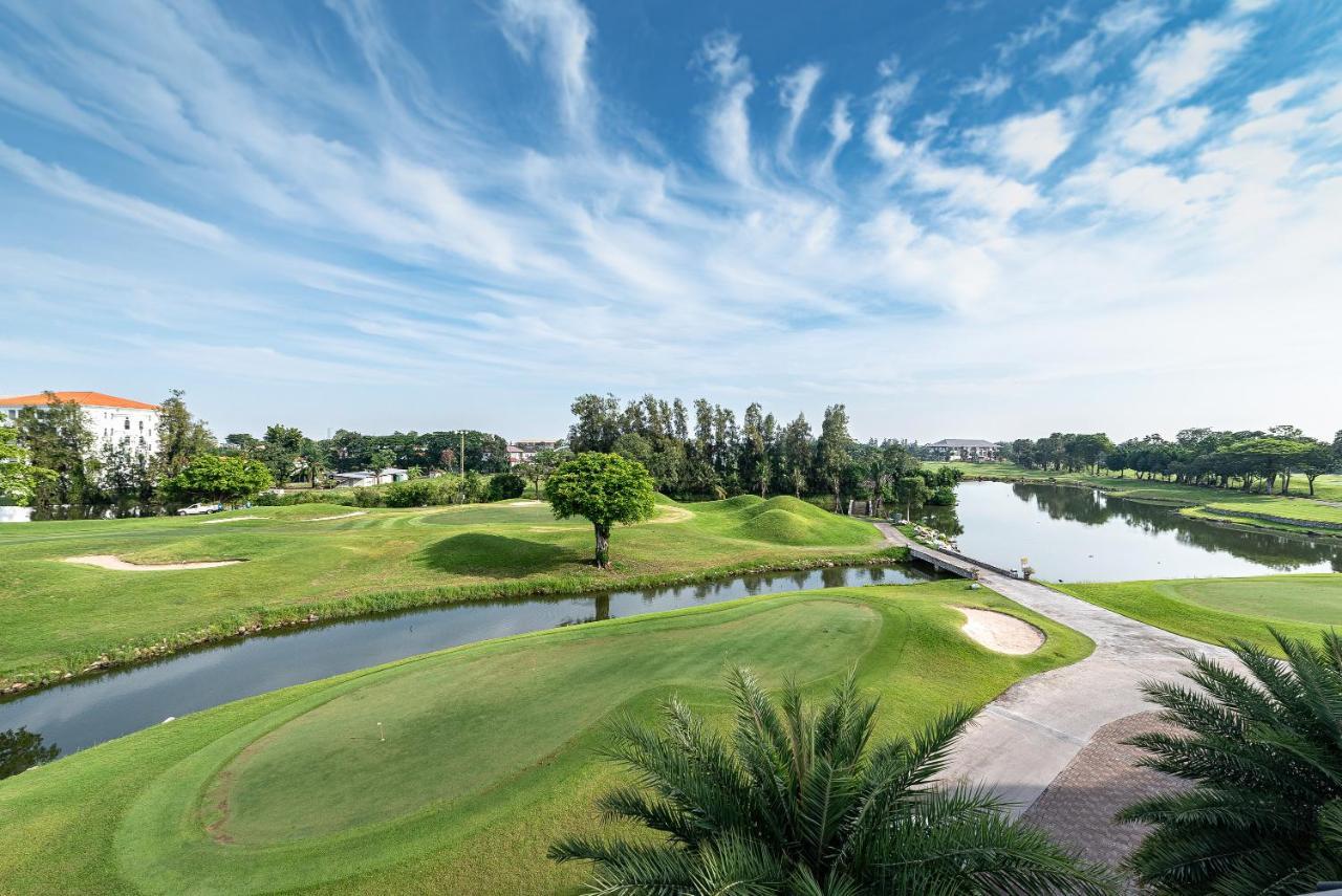 Summit Windmill Golf Suite Hotel At Suvarnabhumi Bangkok Eksteriør billede Golf course in Quinta do Lago